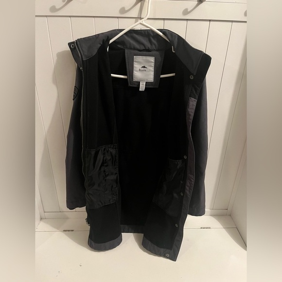 Roots Elkpoint Long Softshell Jacket with Detachable Hood - Picture 4 of 5